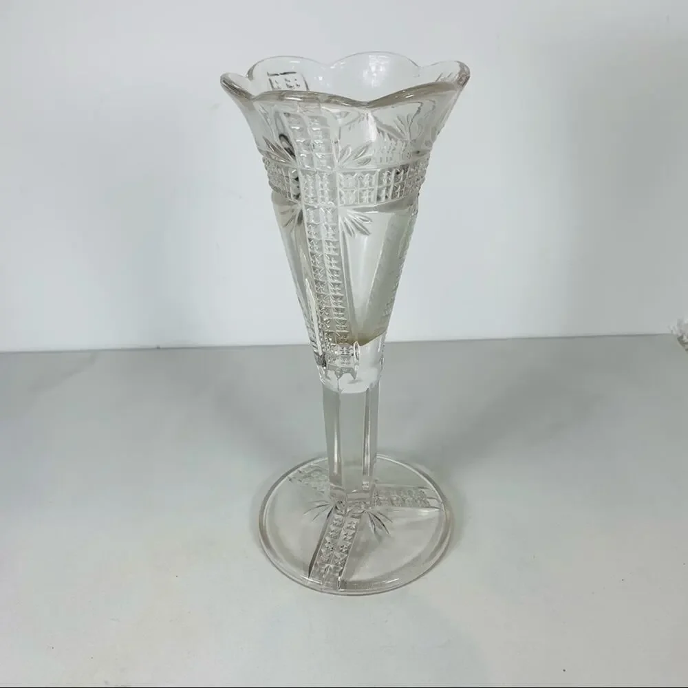 Vintage Tulip Shaped Pressed Glass Vase 8
